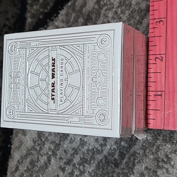 DISNEY STAR WARS THEORY II PREMIUM PLAYING CARDS SET 3 - Picture 7 of 8